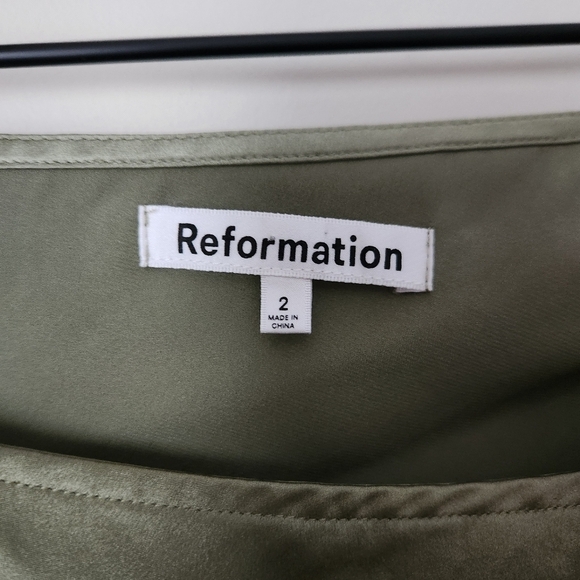 Reformation | Alanis 100% Silk Mini Dress in Sage Green - Size 2 - Picture 9 of 10